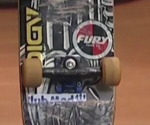 Tony Hawk’s ‘900’ X Games skateboard sells for $1.15M 
