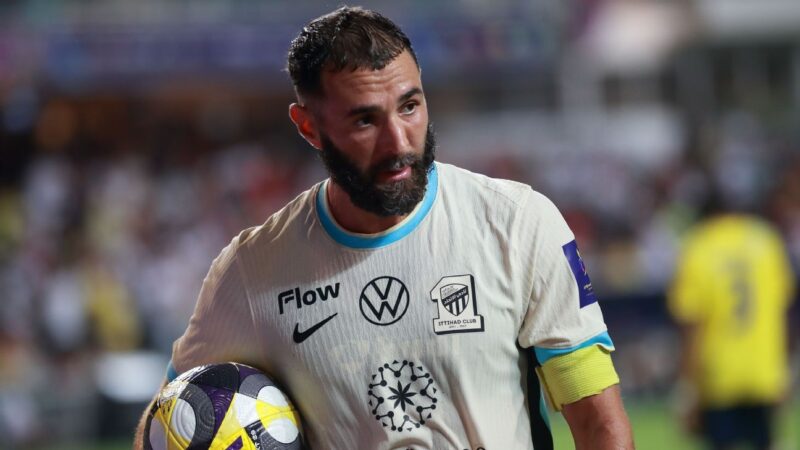 Transfer rumors, news: Benzema linked with Mourinho reunion at Benfica