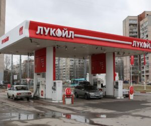 Russia Gasoline Crises Deepens As Drones Hit More Refineries