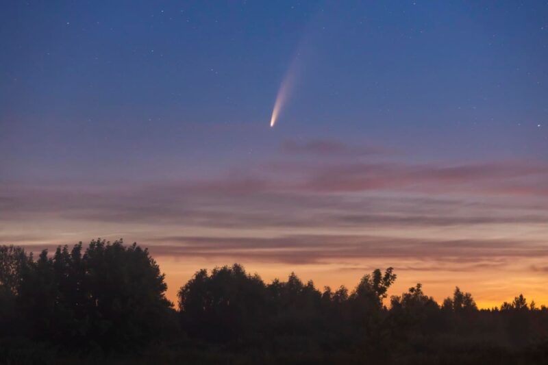 Two Naked Eye Comets, ‘Harvest Moon’ And Fireballs: October’s Night Sky