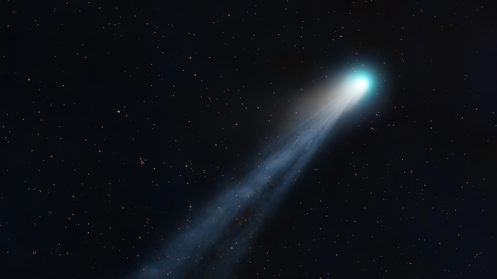 See Two Comets Share October Night Sky With Fireball Swarm