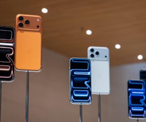 Apple iOS 26.0.1 New iPhone Software: Should You Upgrade?