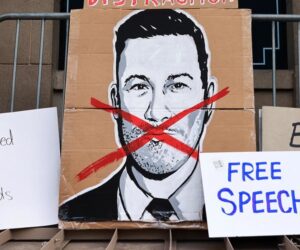 Tom Hanks, Meryl Streep and hundreds of other stars sign letter backing Jimmy Kimmel