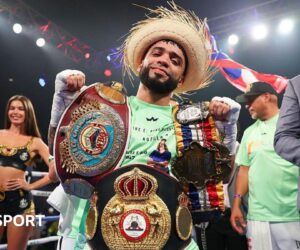 Oscar Collazo stops Jayson Vayson in perplexing scenes to retain flyweight world titles