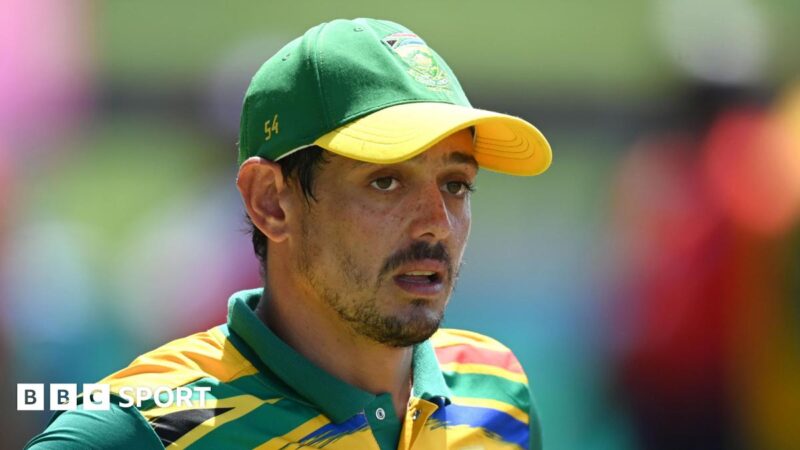 Quinton de Kock: South Africa wicketkeeper reverses retirement and is picked for Pakistan tour