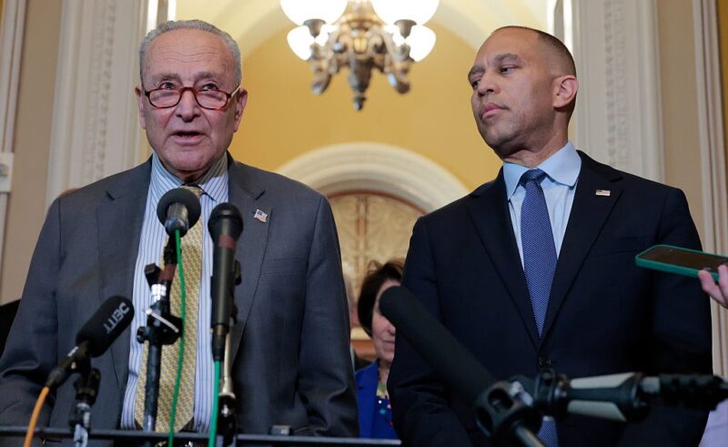 Trump Oval Office Meeting With Democrats Ends With No Deal
