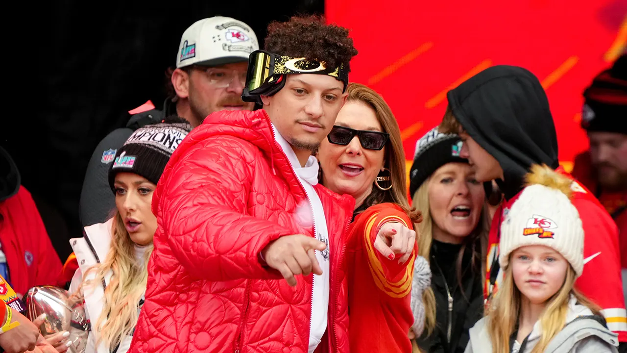 Patrick Mahomes’ mother posts tribute after Charlie Kirk assassination