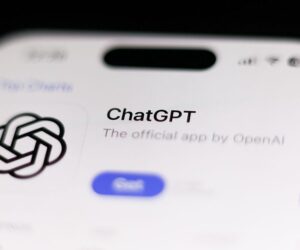ChatGPT Made My Generation Afraid of Thinking Without It