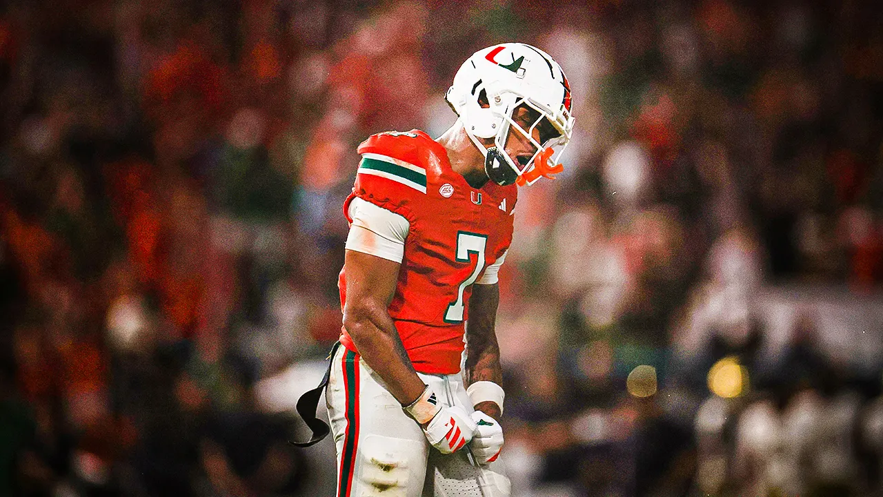 Miami’s CJ Daniels makes spectacular one-handed TD catch vs Notre Dame