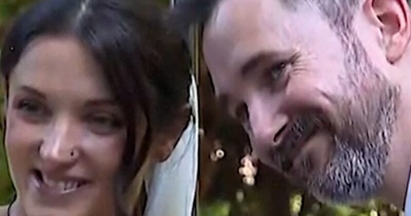 Impromptu wedding for bride’s terminally ill father