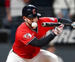 David Fry hit in face by foul tip during bunt attempt in Guardians game