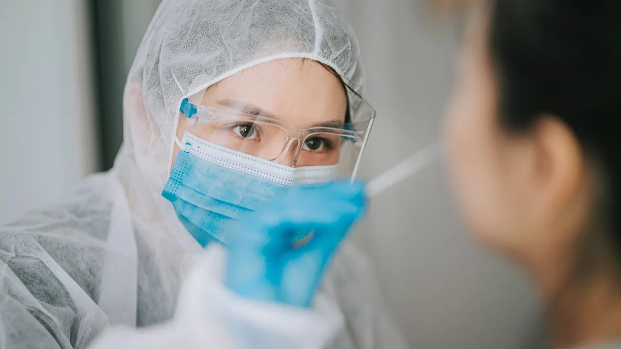 New COVID variant now predominant strain as US cases spike in 9 states