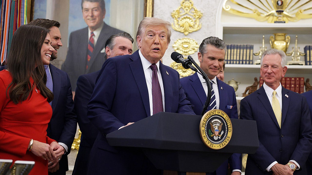 College football news: Trump references Alabama’s stunning upset loss