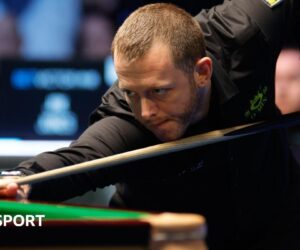 English Open: Mark Allen survives Zhou Yuelong comeback to win title in final-frame decider