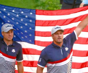 Bryson DeChambeau, Justin Thomas kick off Ryder Cup with American flag display