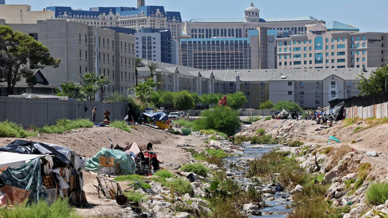 Trump executive order targets homeless crime as Las Vegas sees crisis
