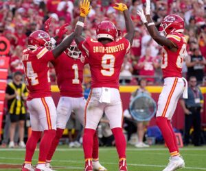 NFL Week 4 2025 scores: Chiefs make statement, Giants get first win