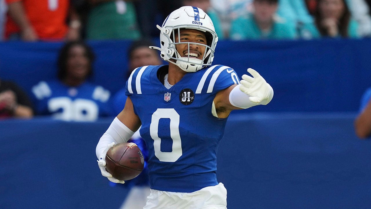 Colts’ Cam Bynum goes viral for bizarre celebration