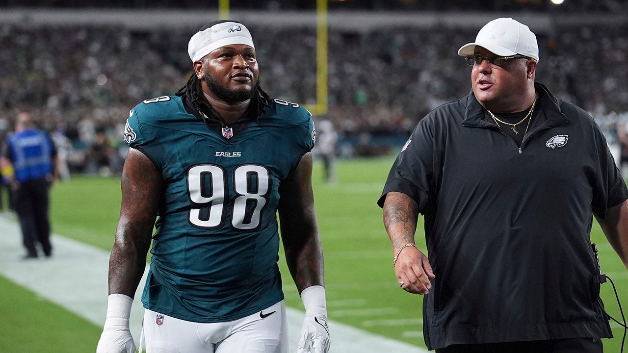 Jalen Carter’s spitting incident draws fury from NFL fans