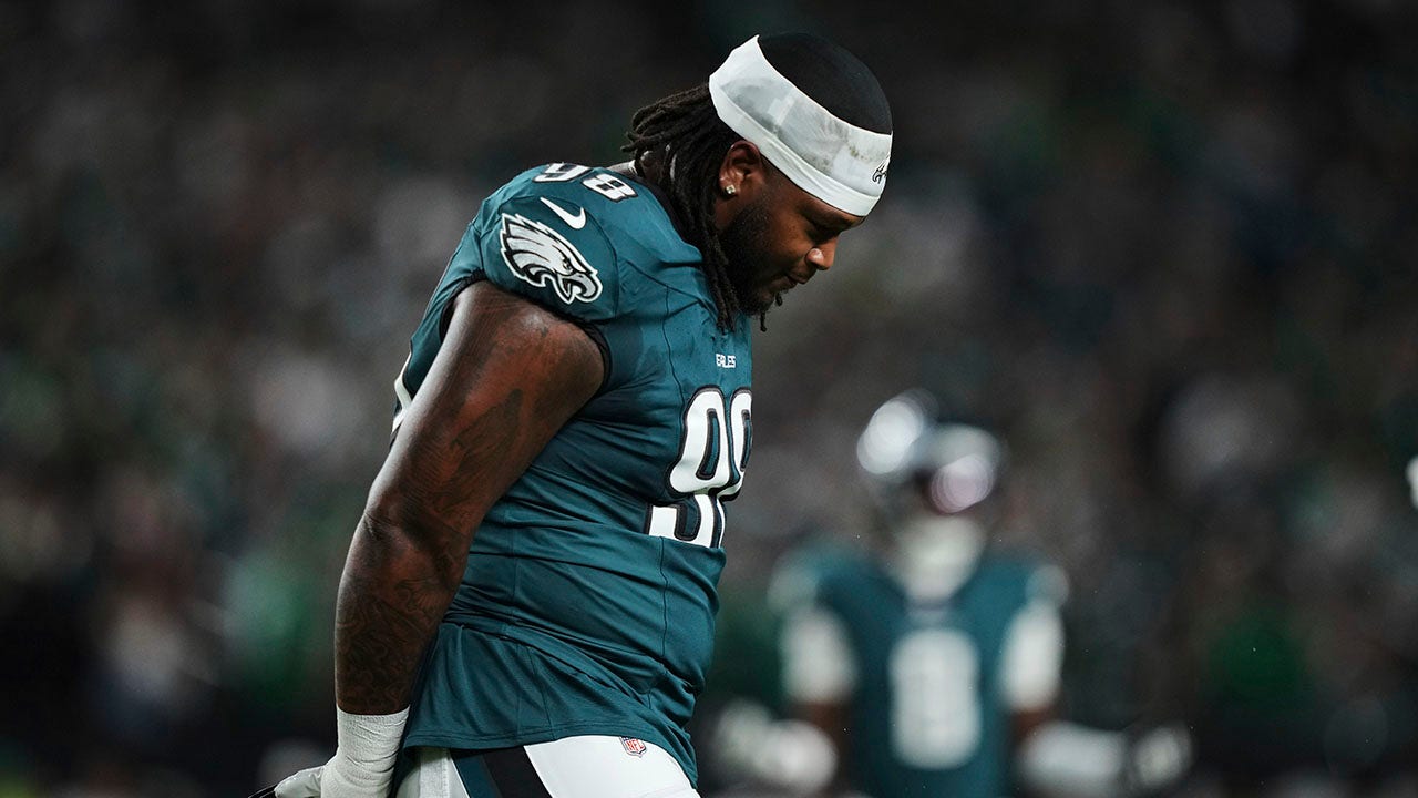 Eagles’ Jalen Carter speaks on spitting incident