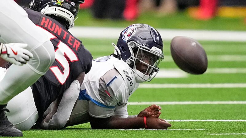 NFL news: Titans’ Cam Ward has strong words for team’s performance