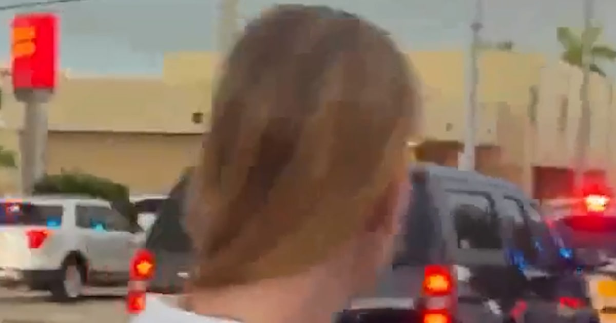 Ryan Routh’s daughter shouts after his vehicle