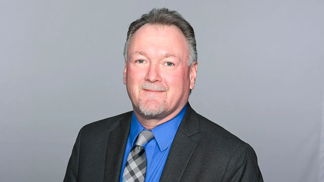 Steelers honor beloved journalist Dale Lolley, who died at 56