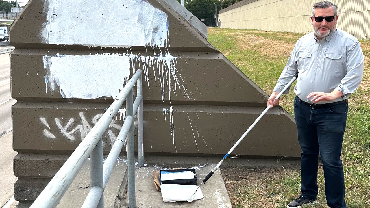 Sen. Ted Cruz paints over profane anti-Charlie Kirk graffiti