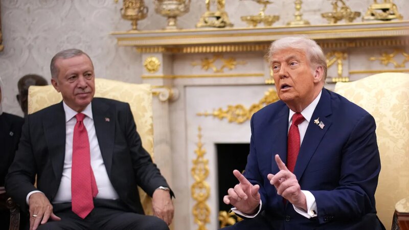 Trump asks Erdogan to halt Russian oil purchases amid Ukraine war talks