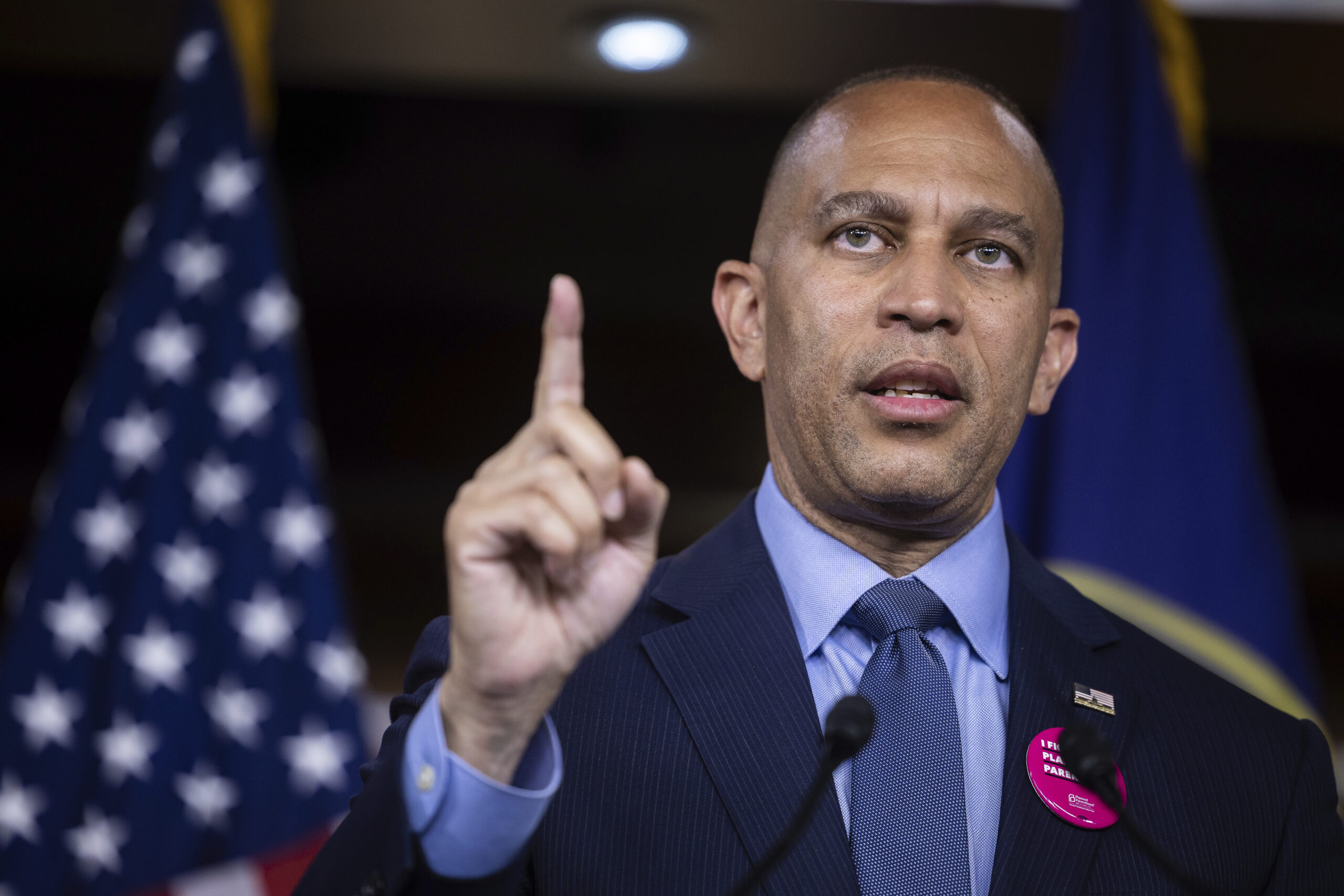 Democrats scramble for a redistricting counteroffensive against Trump