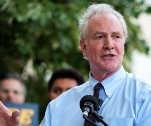 Democrat calls planned mass firing “likely illegal” as shutdown approaches