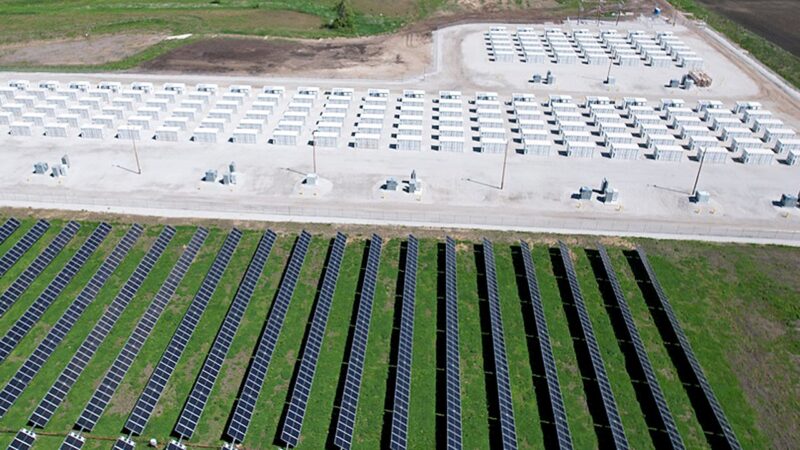 Wisconsin solar-battery park project stores power during cloudy weather