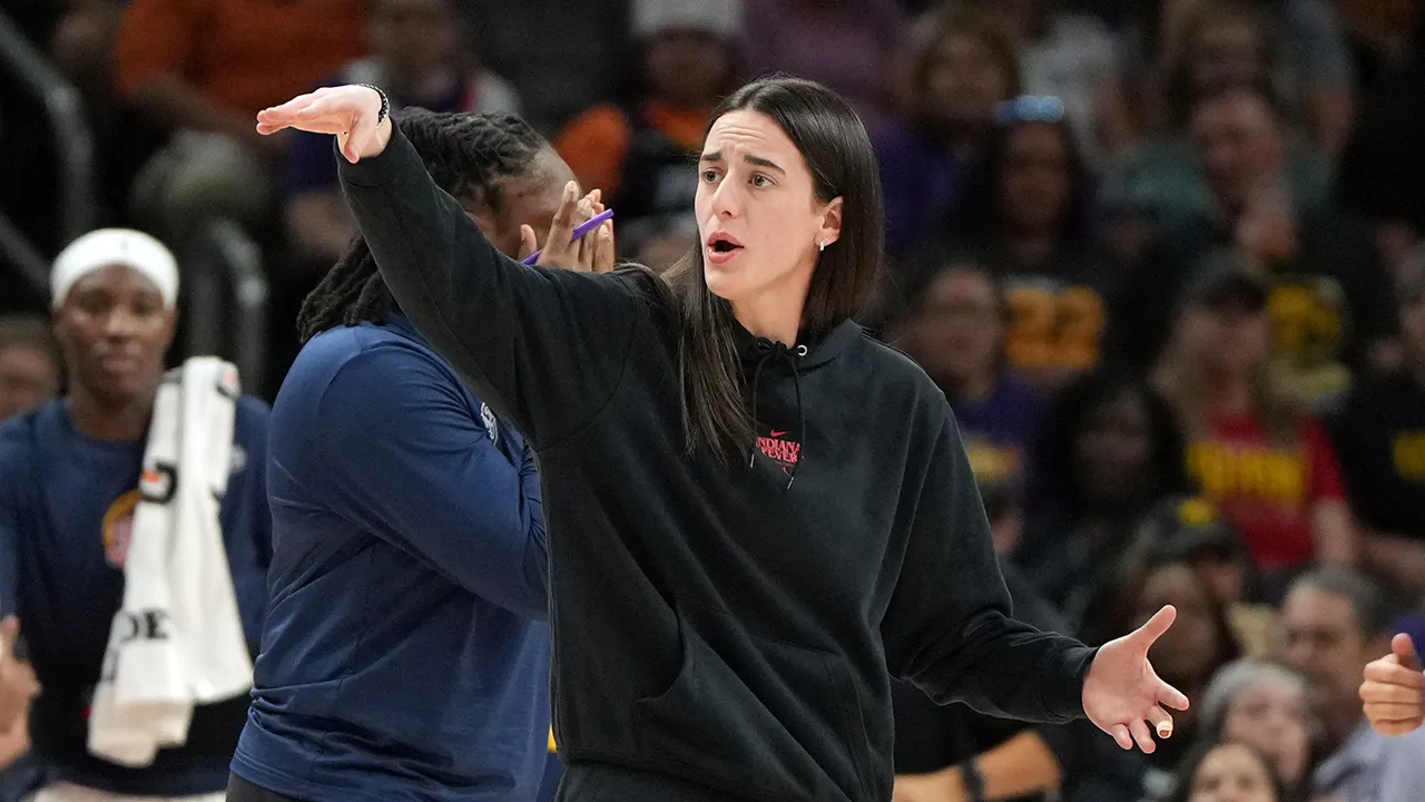 Caitlin Clark, DeWanna Bonner exchange words in heated moment