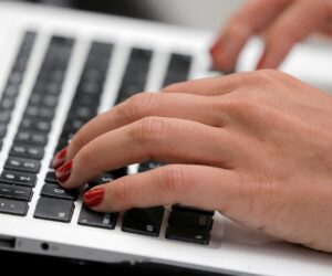 Verified accounts pose new fraud risk as scammers buy credibility