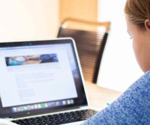 Students turn Google Docs into chat rooms amid strict school phone bans