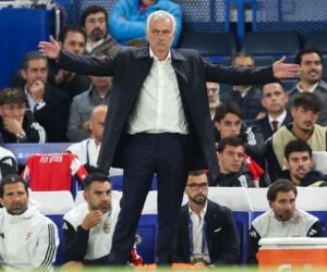 Jose Mourinho gets hero’s welcome at Chelsea despite loss