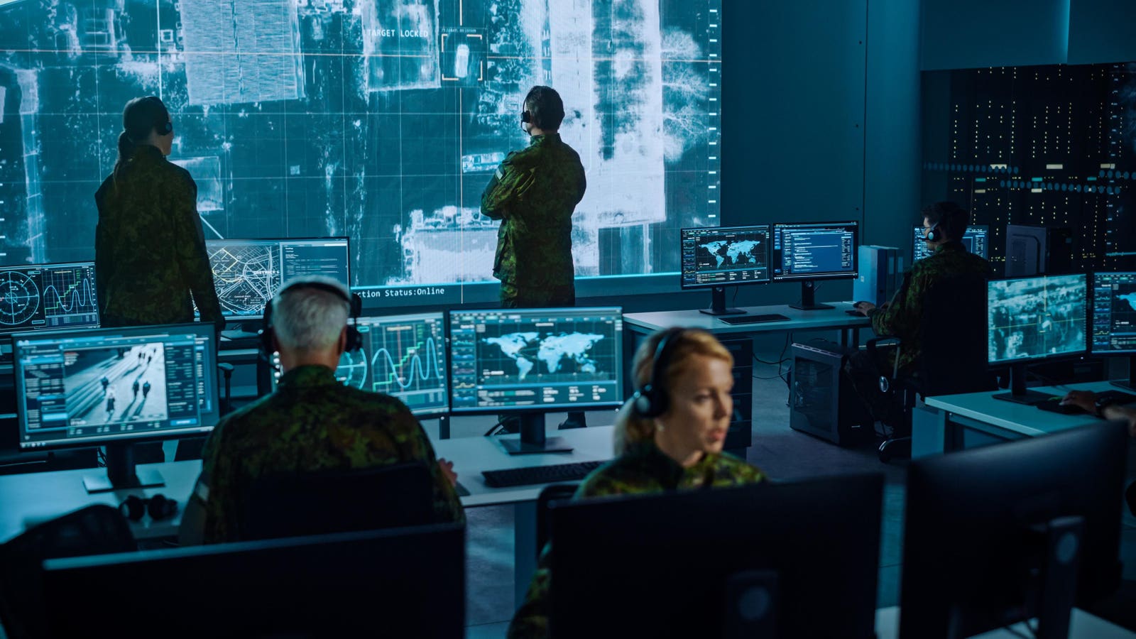 Thinking Strategically About AI And Warfare Via An Outside-The-Box Lawful Frame Of Mind