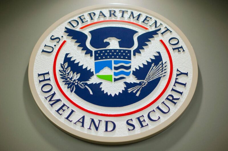 Government Shutdown Leaves US Cyber Defenses Weaker, Insiders Say