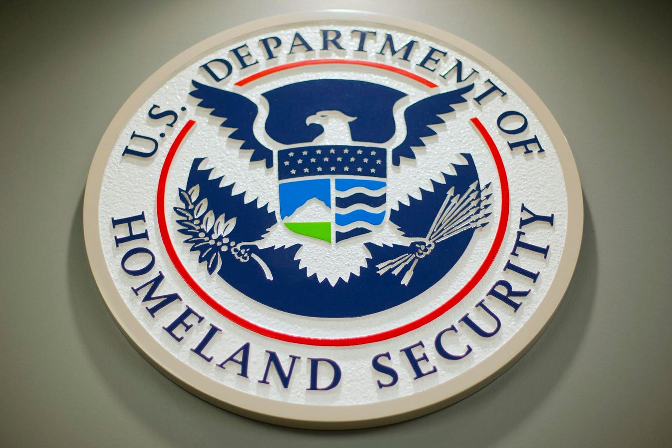 Government Shutdown Leaves US Cyber Defenses Weaker, Insiders Say