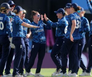 Smith puts the skids on South Africa to ignite World Cup campaign