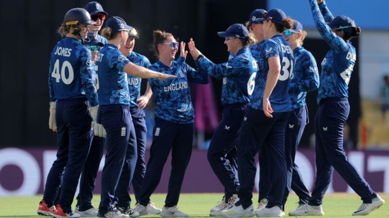 Smith puts the skids on South Africa to ignite World Cup campaign