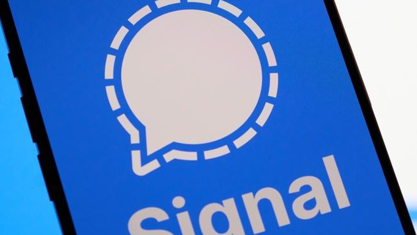 Do Not Use Signal On Your New iPhone 17 Until You Change This
