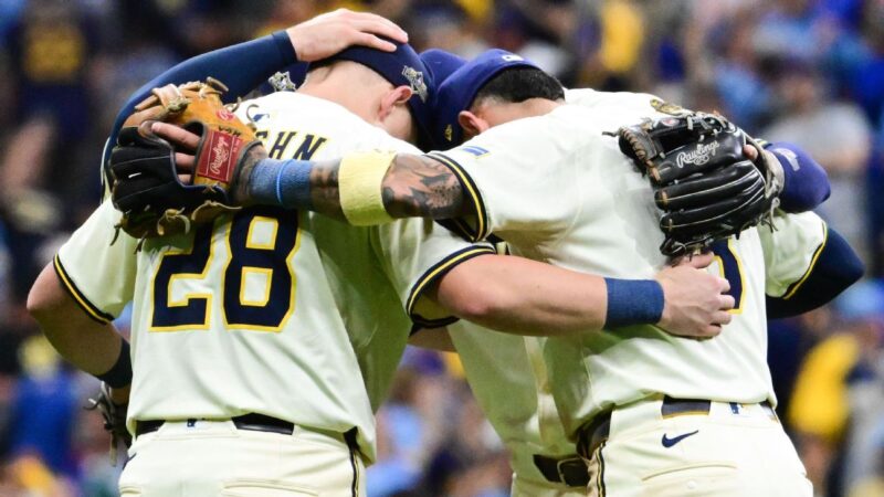 Homer-happy Brewers cruise, put Cubs into 2-0 NLDS hole