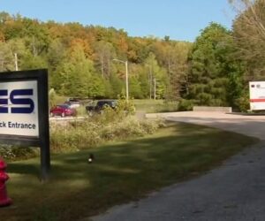 Deadly explosion rocks Tennessee manufacturing plant