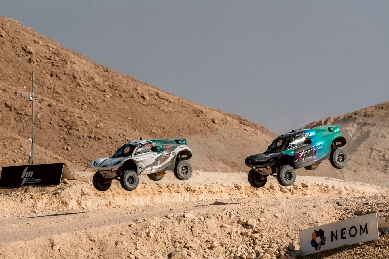 Extreme H Electric SUV Racing Scientist Says Hydrogen Future Is Orange