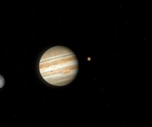 See The Moon Join Jupiter On Tuesday Night To Create A ‘Fall Triangle’