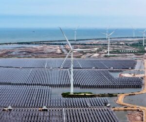 China’s Clean Tech Exports Trump U.S. Oil And Gas