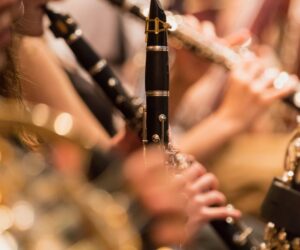 Musicians Play Better When They Remember How Well They Did Before