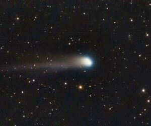 Complete Guide To Seeing The Green Comets At Their Best This Weekend