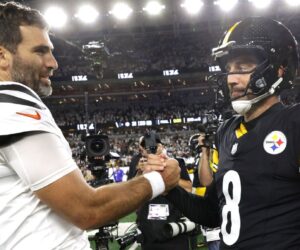 Flacco finds vintage form as Bengals win battle of 40-something QBs
